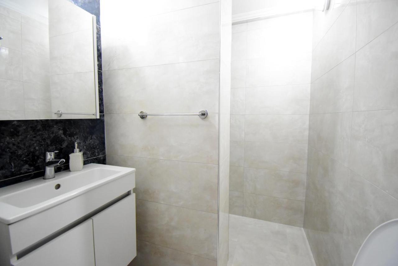 Eroglu City Hotel Fethiye Bagian luar foto
